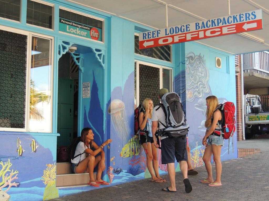 Reef Lodge Backpackers Townsville Exterior photo