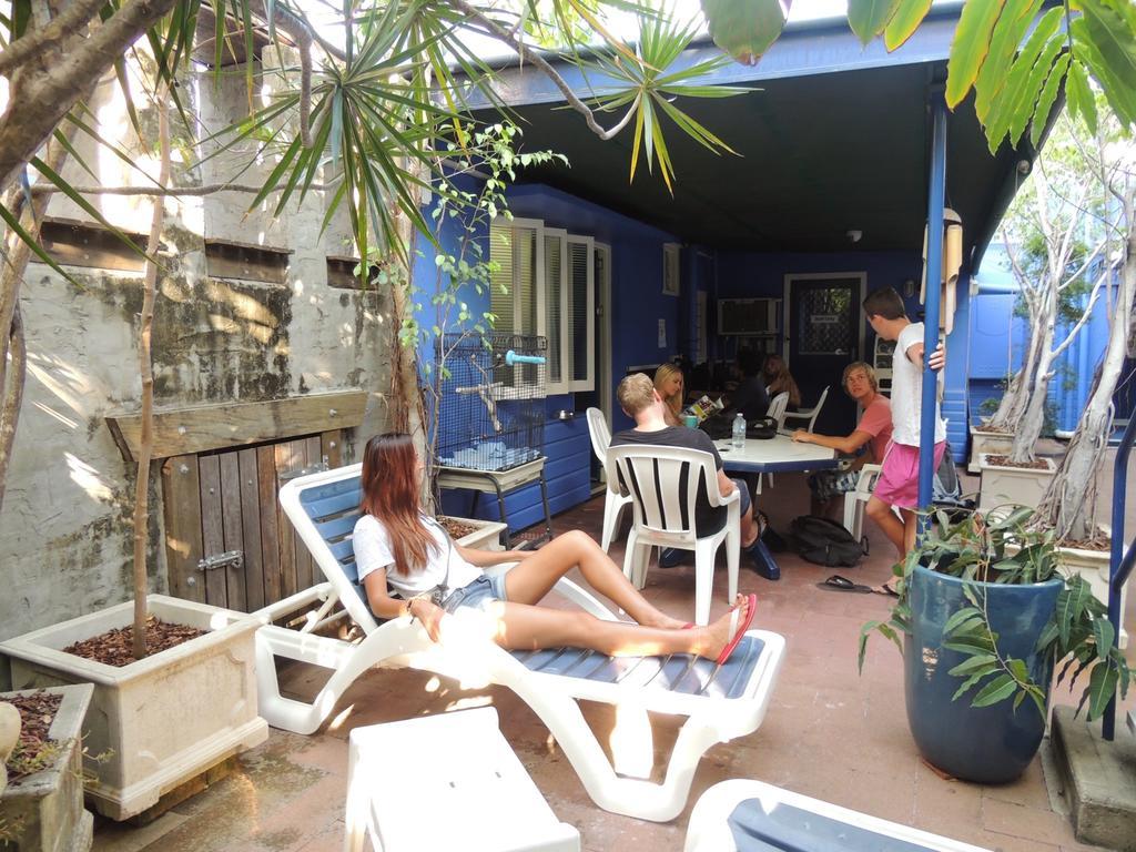 Reef Lodge Backpackers Townsville Exterior photo